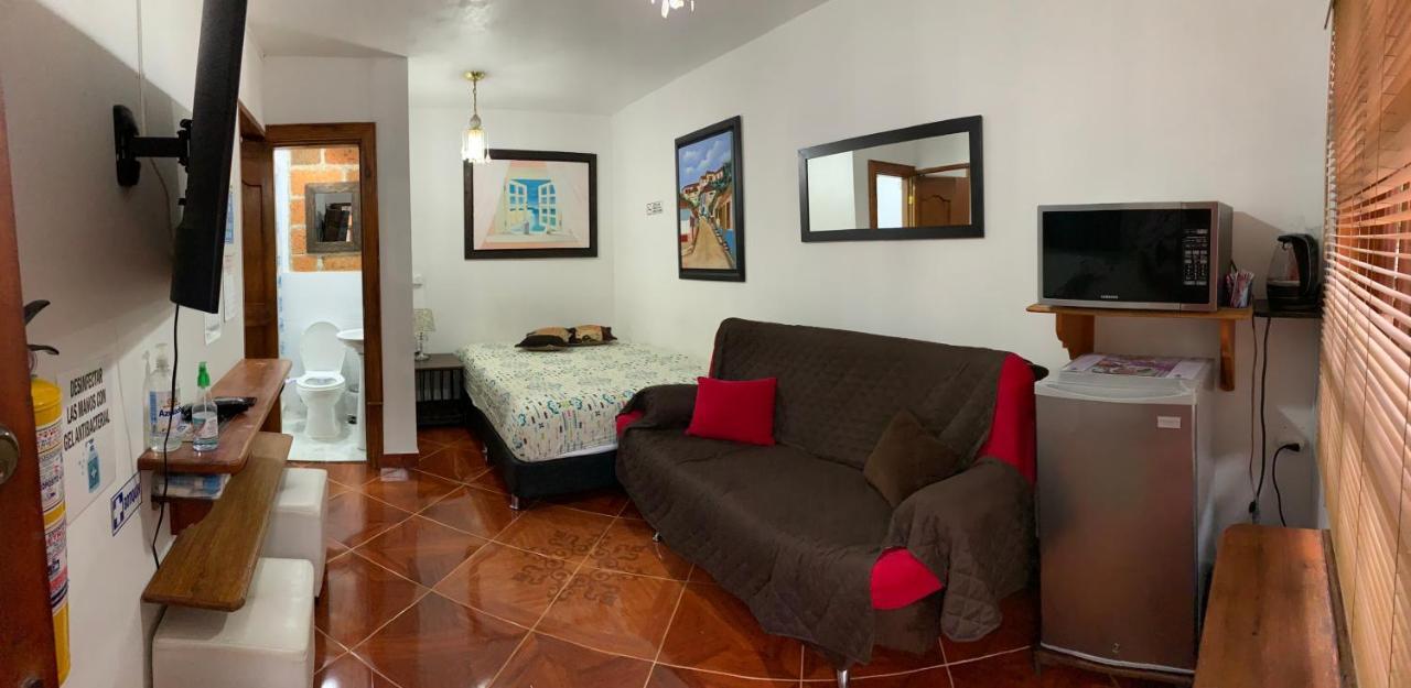 Casa Huespedes El Ensueno Hotel Jardin Bagian luar foto