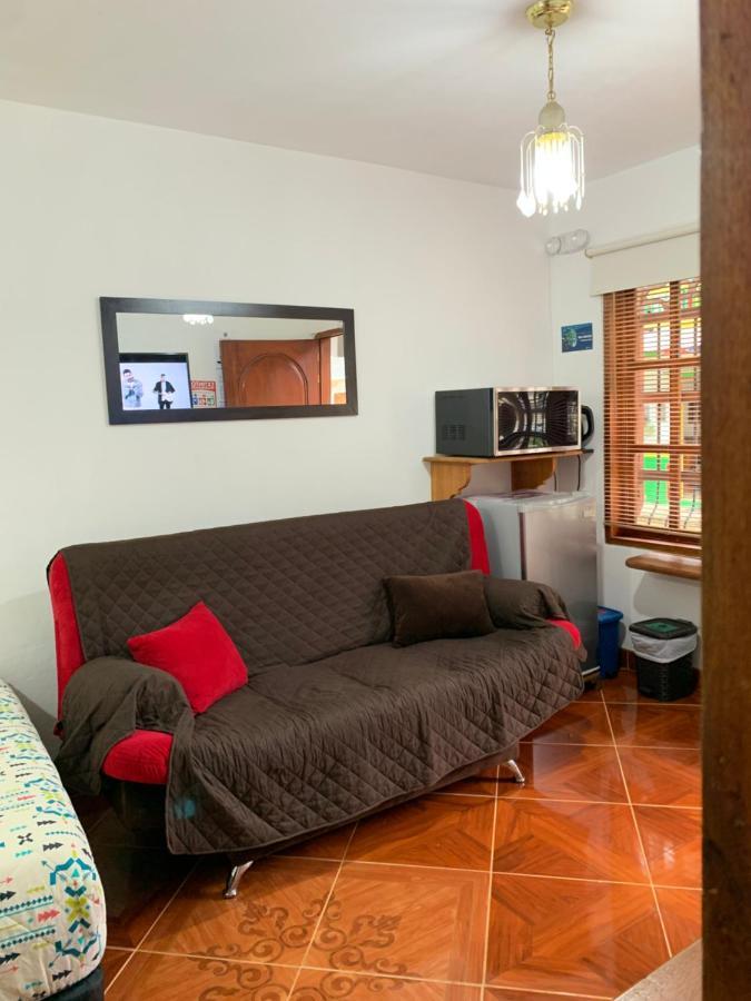 Casa Huespedes El Ensueno Hotel Jardin Bagian luar foto
